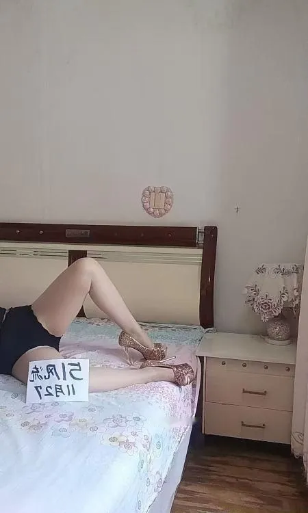 会潮喷的少妇姐