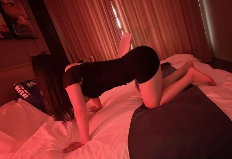 技术牛逼的小骚逼