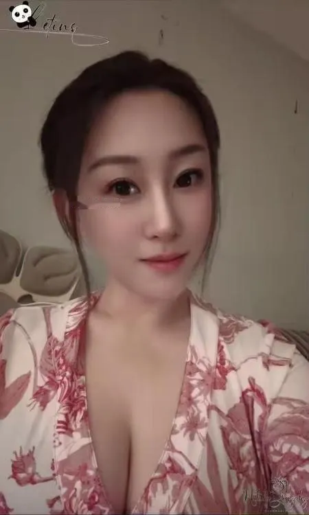 拉丝水床少妇琪琪