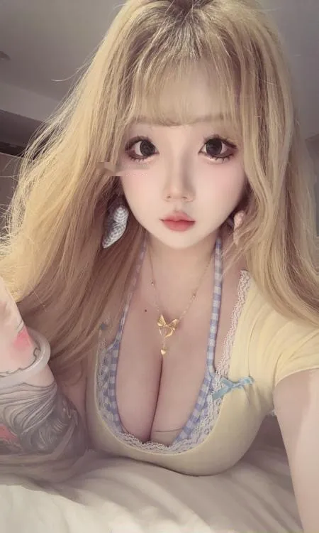 波霸美女媛媛