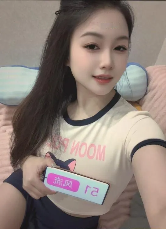 上海颜值美女小婉