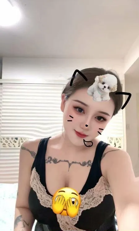 二刷包河纹身妹