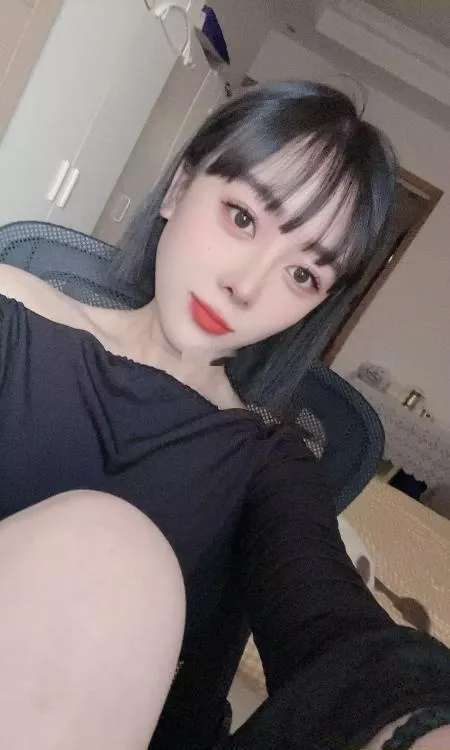 性感大胸御姐
