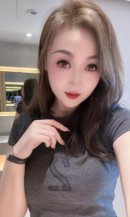 丰满的小嫂子