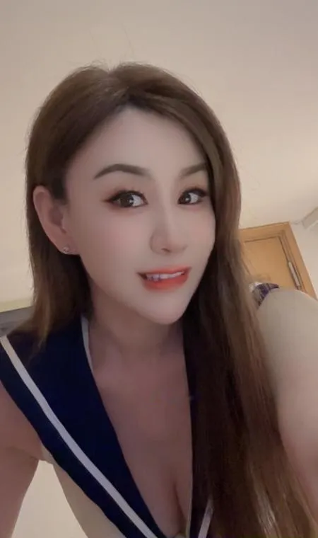 长腿御姐嘉佳