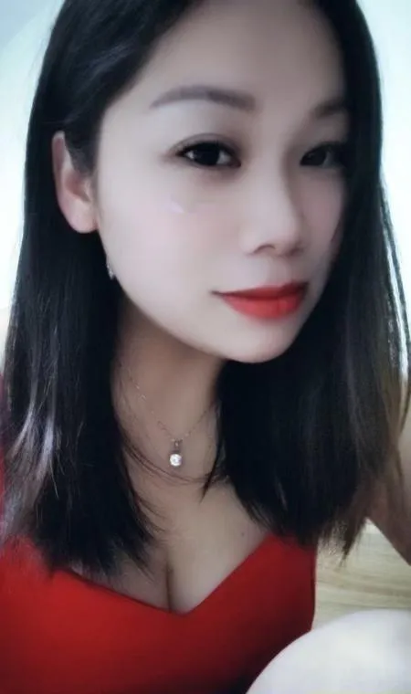 风骚大奶妹子