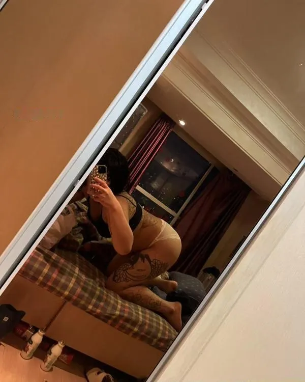 体验纹身小妹