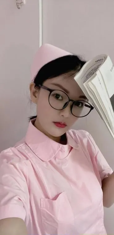 白云小护士依依