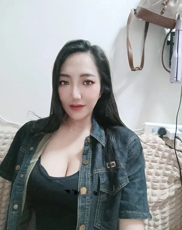 南洲抓龙筋小姐姐