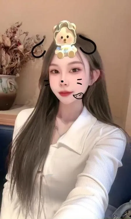 年轻的小姑娘