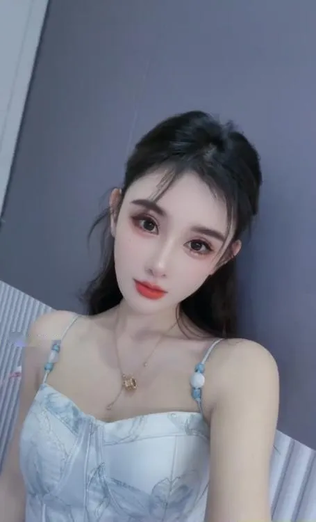 晒布老师苏小小