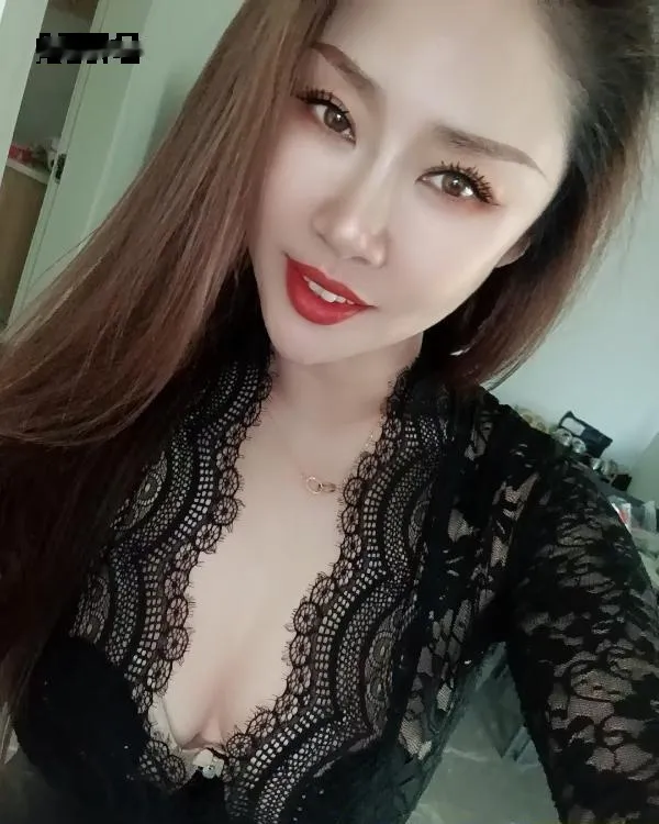 挺有感觉的熟女