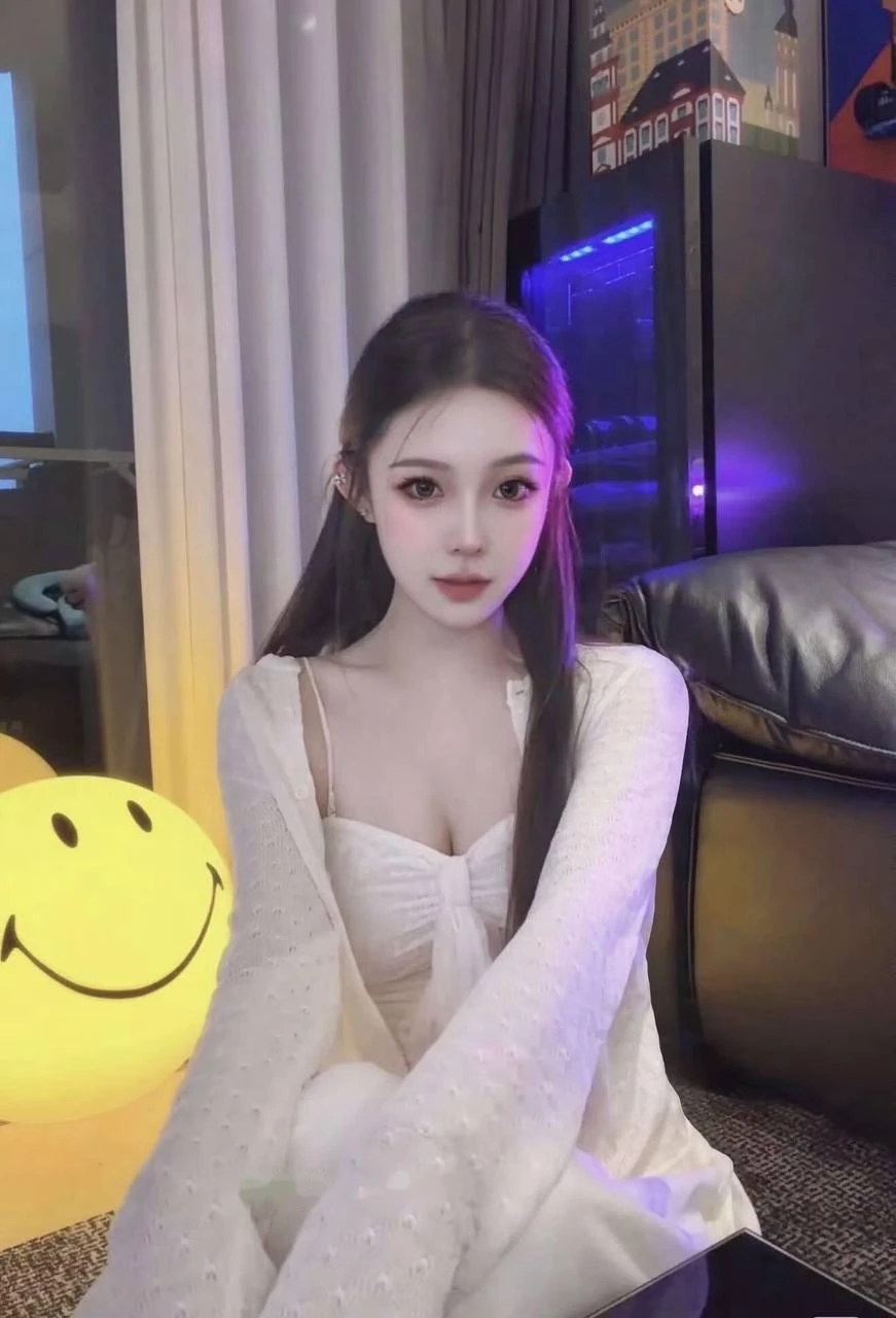 可爱紧致肤白骚妹