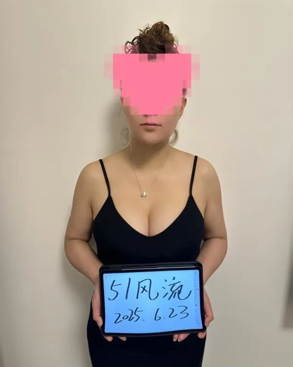 盘龙大胸欧美蜜桃臀