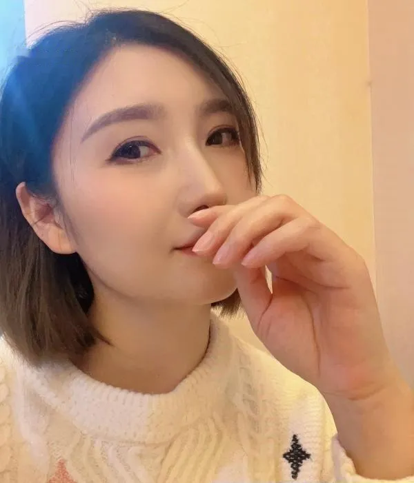 锦江短发御姐苏禾
