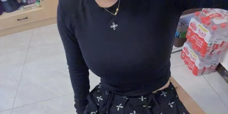 大奶小萝莉