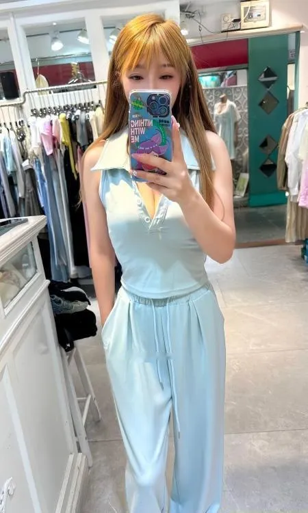 建邺舌吻骚女小海绵