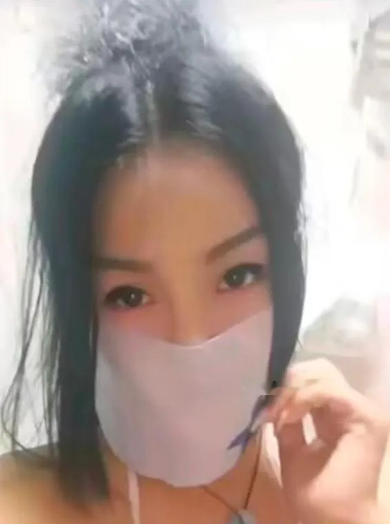 洪山大奶肥臀骚女