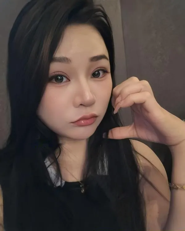 洪山深喉大胸妹