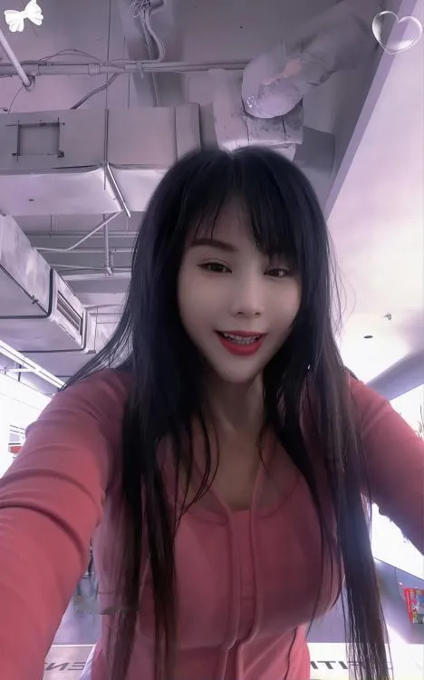 爱健身的大奶熟女