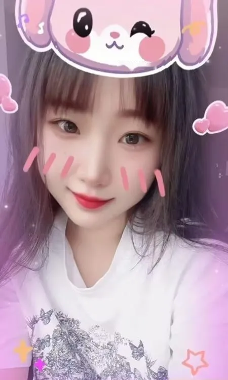 微胖萌妹