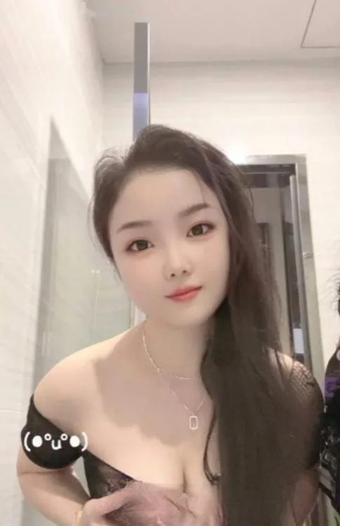 苏州黑丝大奶少妇