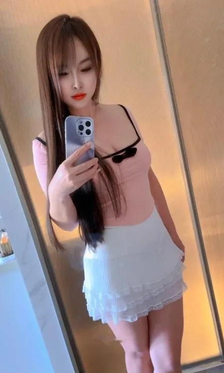 普陀蜜桃臀彤彤