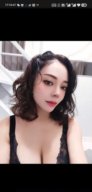 短发御姐linda