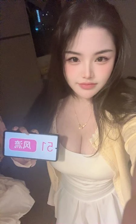 上城大奶翘臀