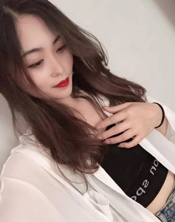 嘉禾小姐姐莉莉