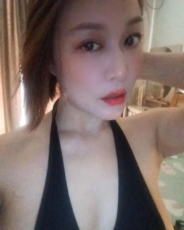 珠海大胸可爆菊石头姐