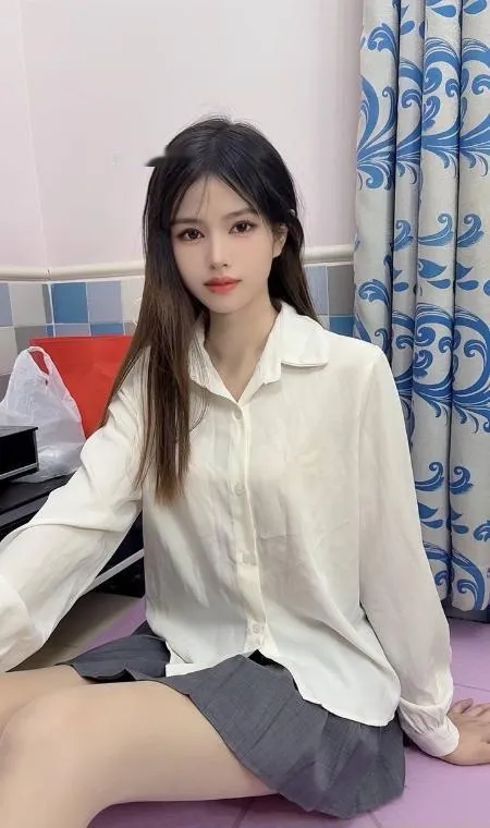 南山女友型颜值妹子