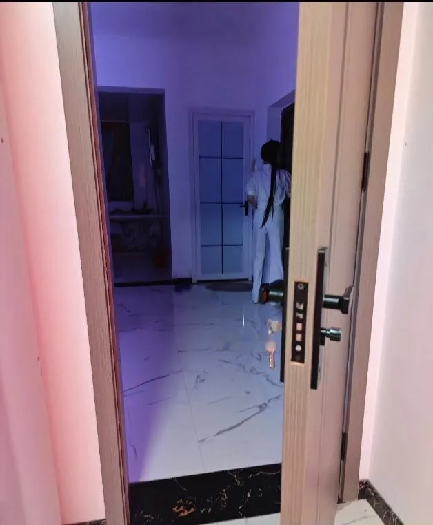 千灯镇长发飘飘的妹子
