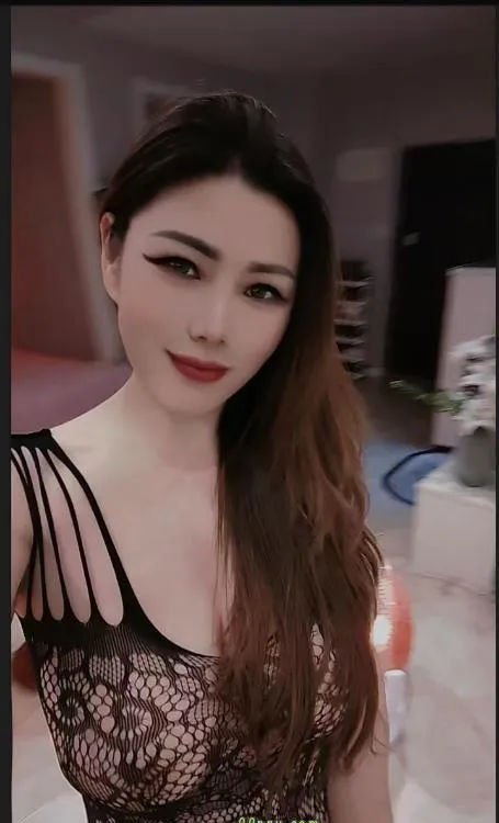 光谷红唇