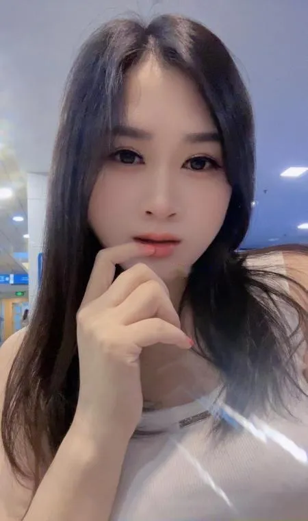 兼职医美小姐姐