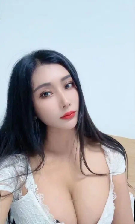 颜值骨感炮架子