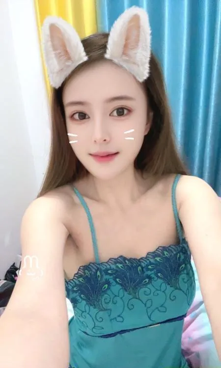 虎丘美腿尤物