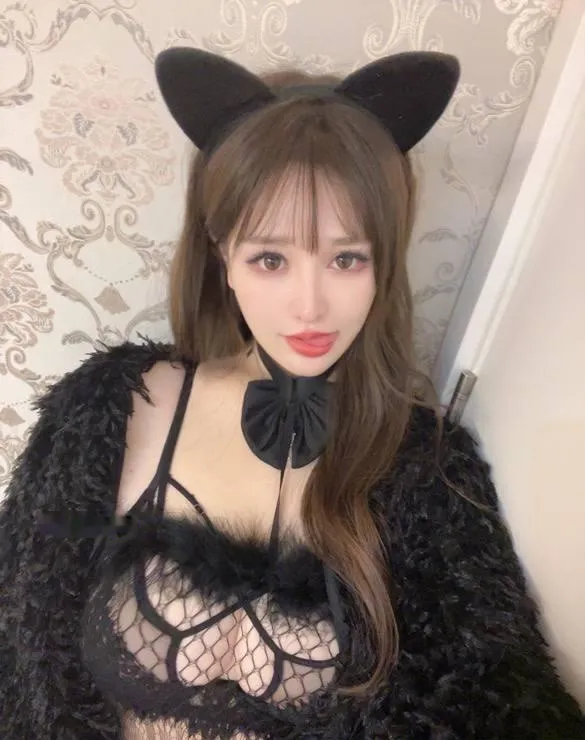 性感大奶妹欣妮