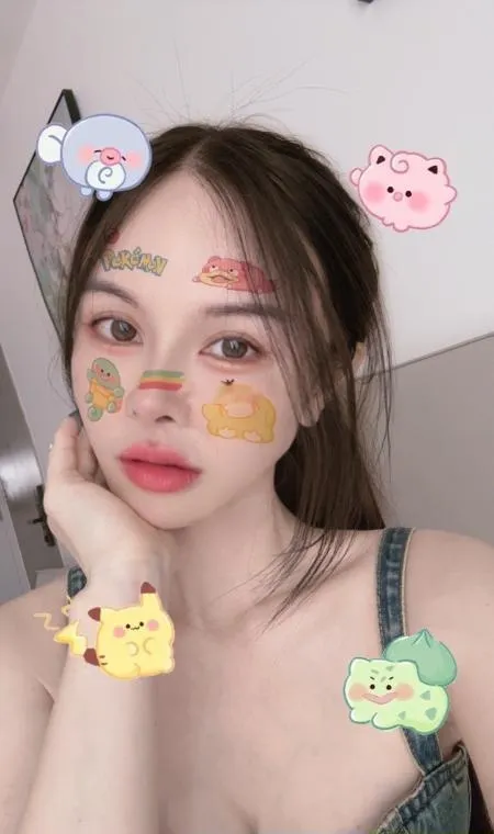 小腰精小甜甜