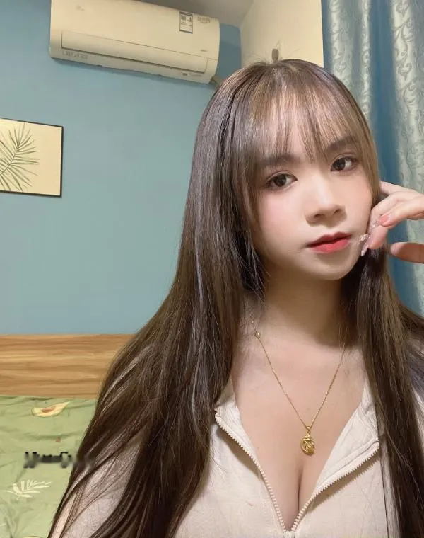 建邺新来川妹纸