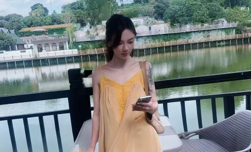 诱惑的铭铭
