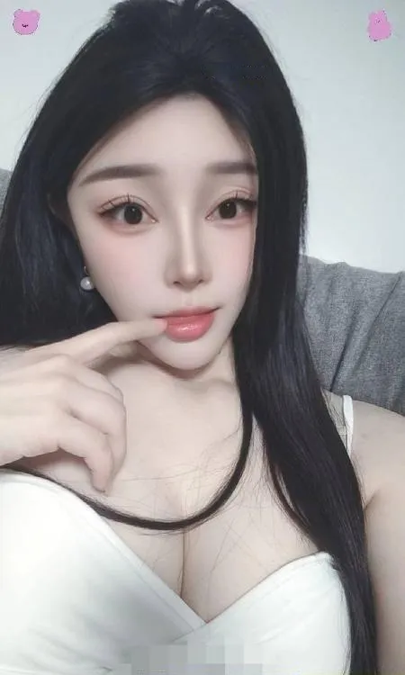 白云一线天美鲍桃子