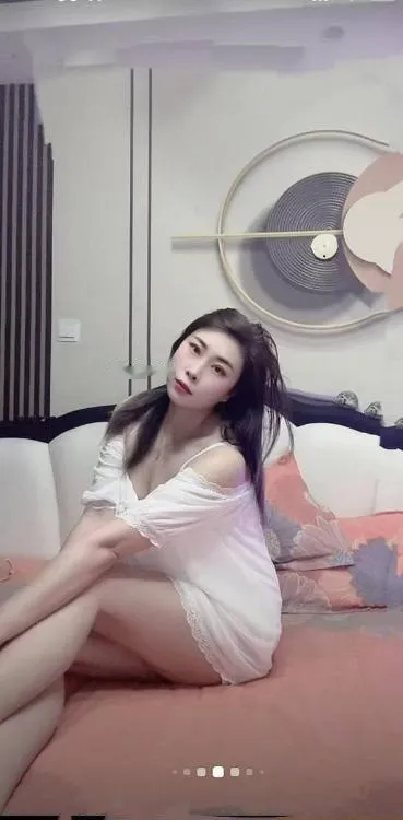 热情服务系颜值老师