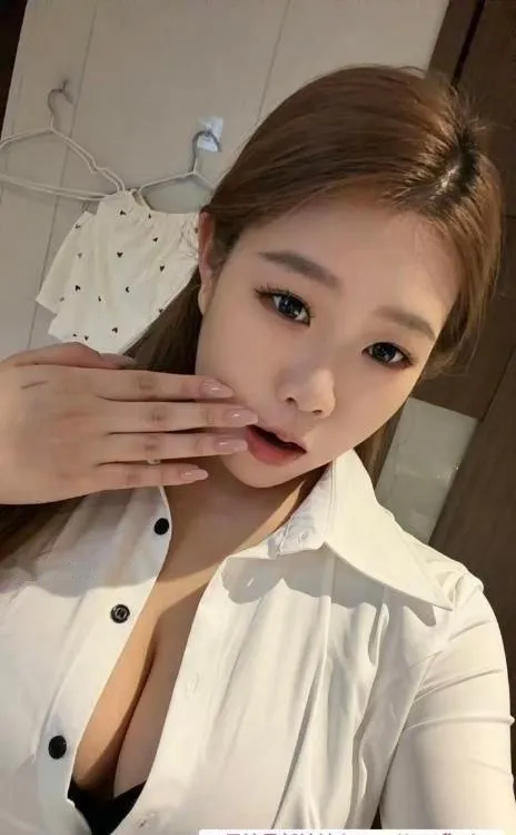 大D奶晓玥