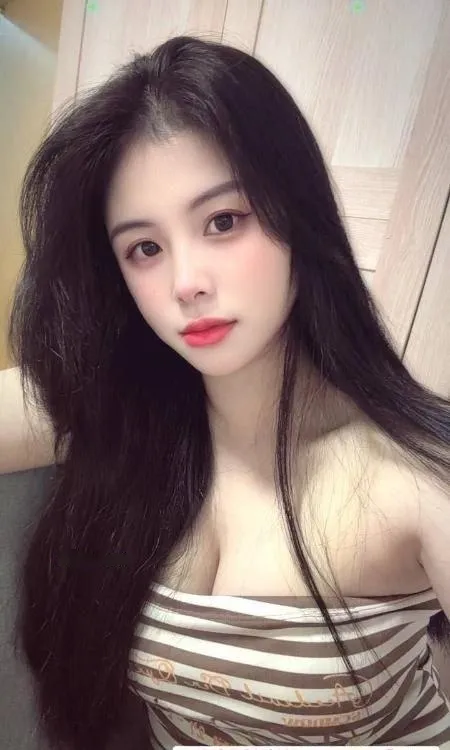 风情娇小妹子兼职