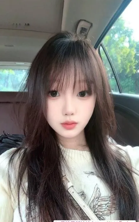 清纯甜美颜值女友妹子