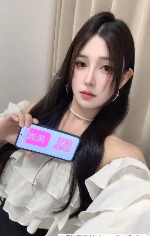 新疆混血美女小娜扎