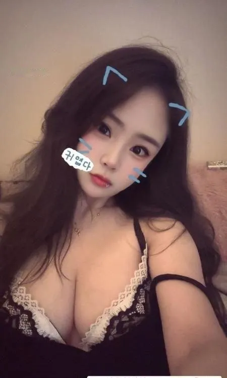 浦东童颜奶牛乳暮暮