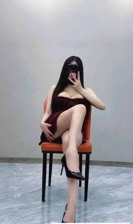 顶级巨乳身材好老师