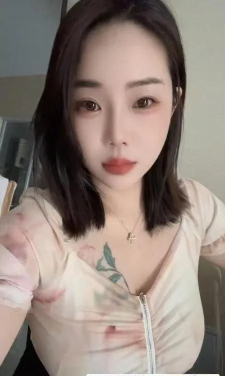 蜀山大胸静静